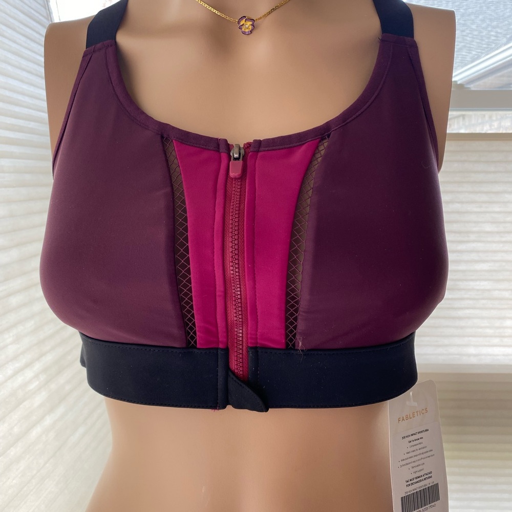 Fabletics, sports bra, Zoe high impact, never worn